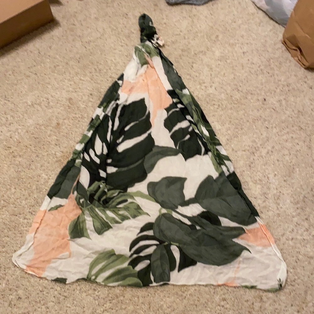 Beautiful scarf only used once